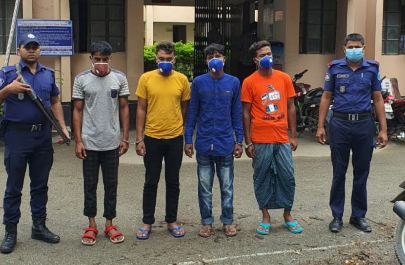 কিশোরী গণধর্ষণে চার তরুণ গ্রেপ্তার