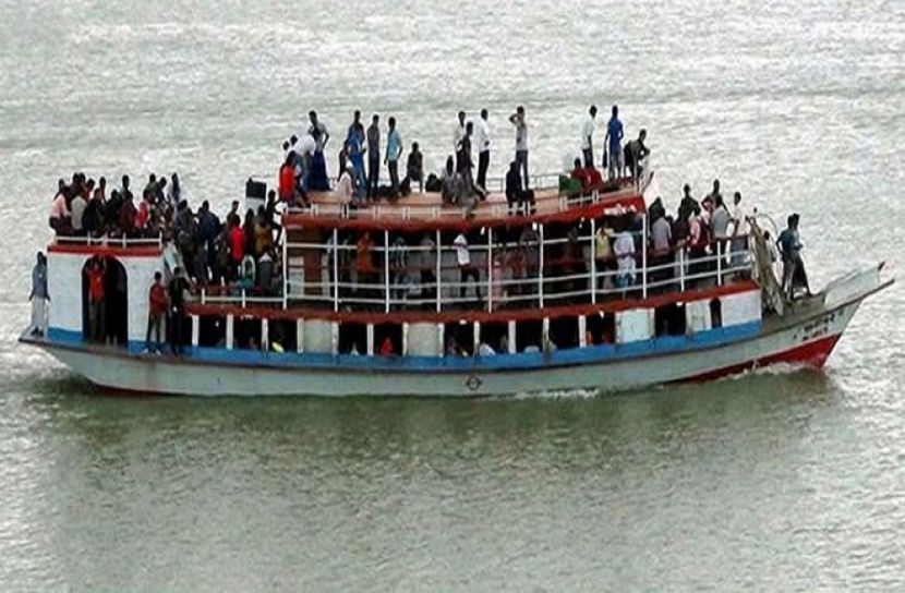 ২৪ ঘণ্টা পর ছাড়লো লঞ্চ