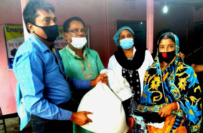 ২২৪ শিশুর অভিভাবক পেলেন ত্রাণ 