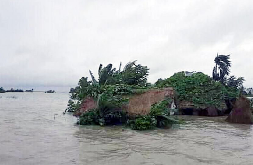 বৈরি আবহাওয়ায়ও নামছে নদীর পানি