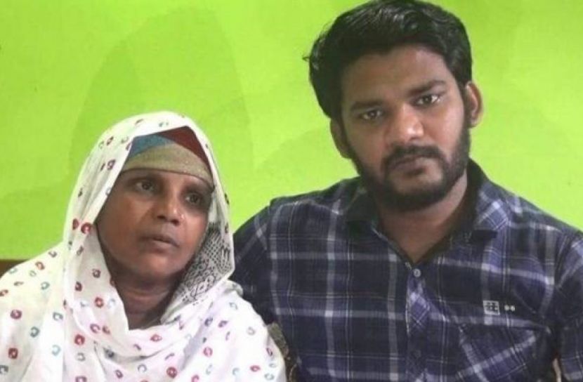 অবশেষে মায়ের কাছে রায়হান কবির