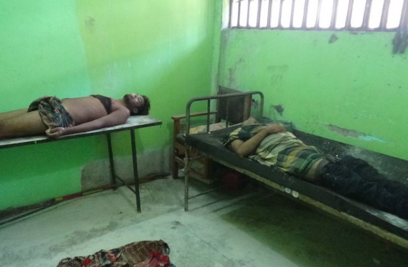 দুই ভাইকে কুপিয়ে হত্যা, ঘাতক বাবা-ছেলে গ্রেপ্তার