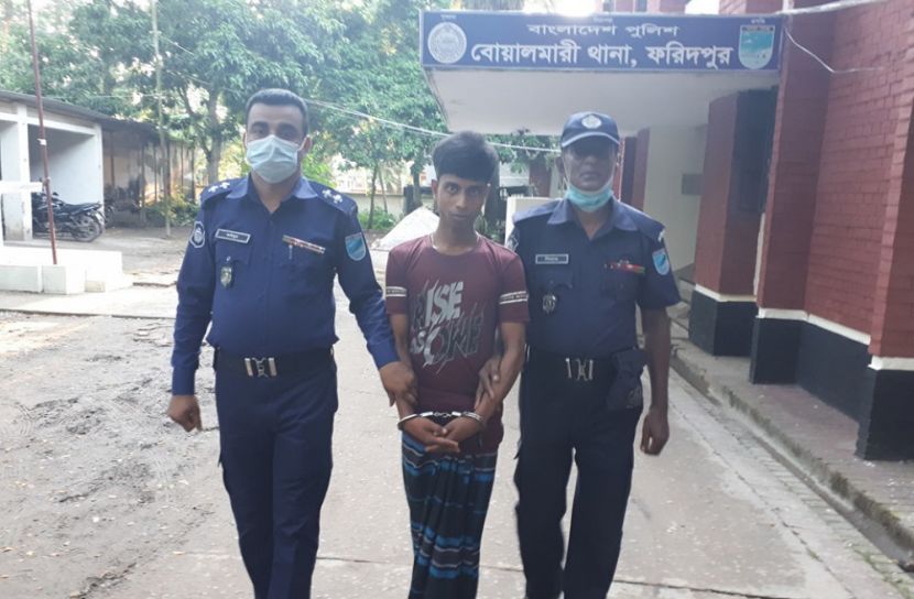 বোয়ালমারীতে ৫০ পিস ইয়াবাসহ মাদক ব্যবসায়ী গ্রেপ্তার