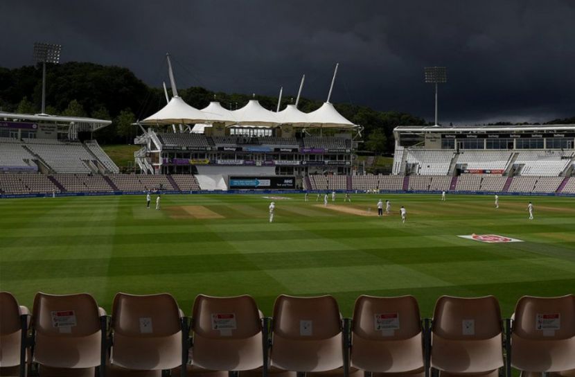 হারের মুখে পাকিস্তান, ৬০০-র অপেক্ষায় অ্যান্ডারসন