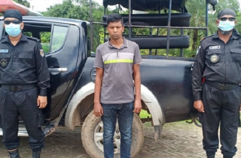 গাজীপুরে ভুয়া র‌্যাব কর্মকর্তা গ্রেপ্তার