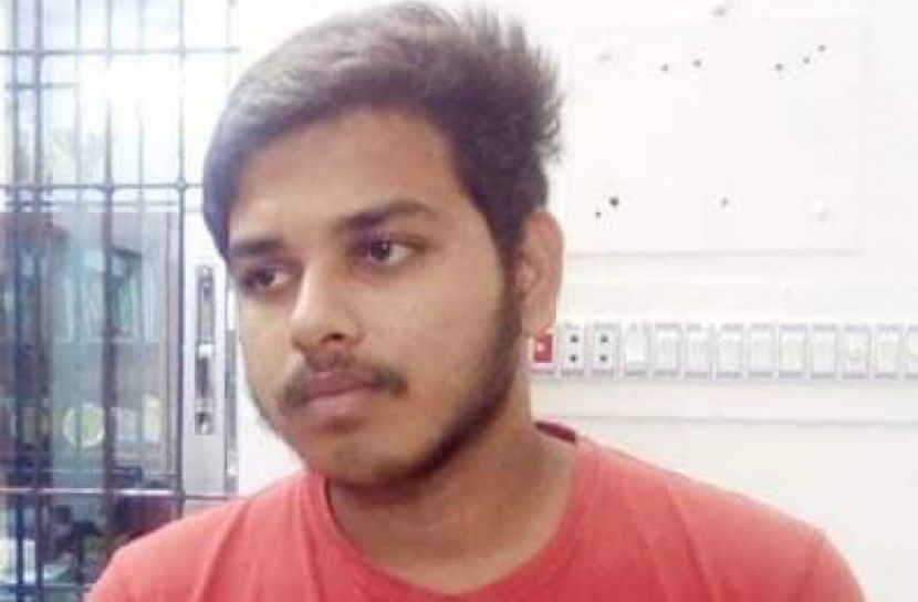 স্কুলছাত্রীর আপত্তিকর ছবি ফেসবুকে দিয়ে কলেজছাত্র আটক