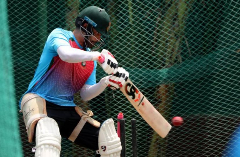 সেন্টার ইউকেট ও দলগত অনুশীলন