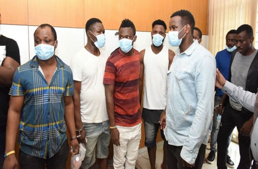 ফেসবুকে ভয়ংকর ফাঁদ বিদেশি নাগরিকদের, গ্রেপ্তার ১৫