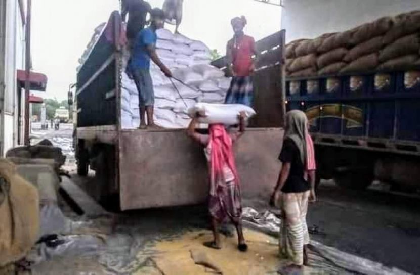 নিম্নমানের চাল জব্দ না করায় ফেসবুকে ক্ষোভ