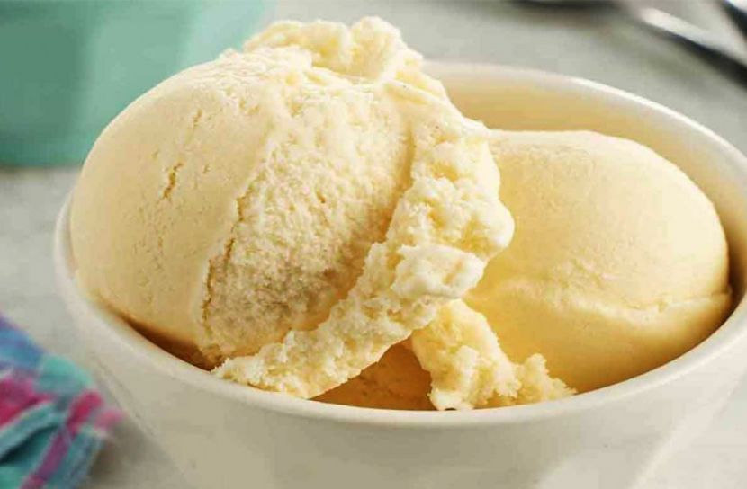 এই গরমে ঘরে বানান দুধের আইসক্রিম!