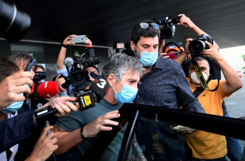 বাবার ইঙ্গিত, বার্সায় থাকতে পারেন মেসি