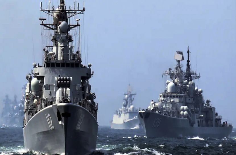 বঙ্গোপসাগরের বুকে ঝড় তুলছে ফ্রিগেট-ডেস্ট্রয়ার