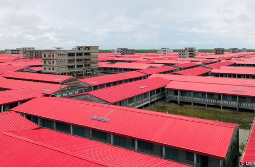 ভাসানচর পরিদর্শনে গেছেন ৪০ রোহিঙ্গা