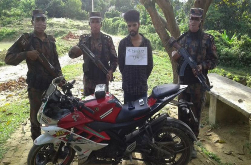 বান্দরবানে সাবেক ছাত্রলীগ নেতা ইয়াবাসহ আটক