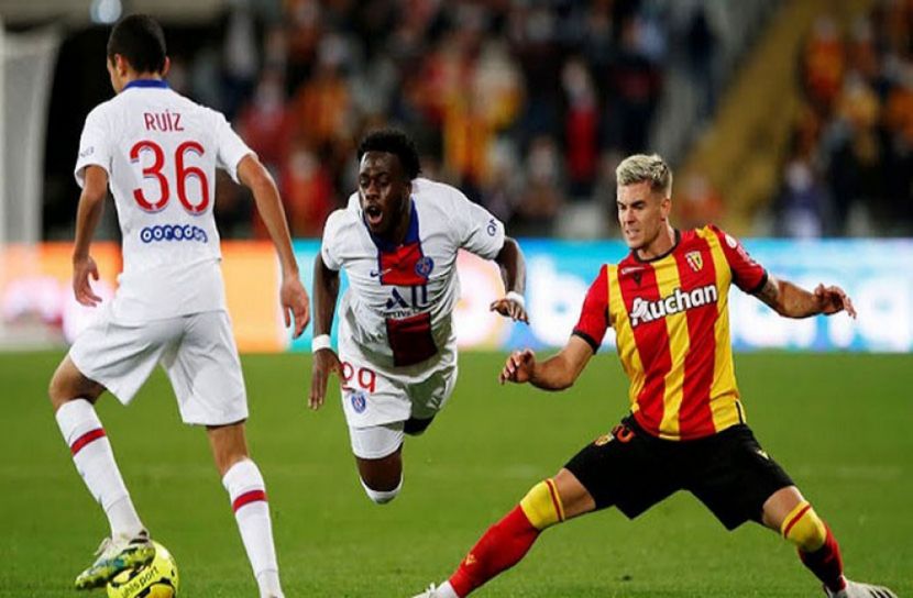 মৌসুমের প্রথম ম্যাচেই হোঁচট খেলো পিএসজি