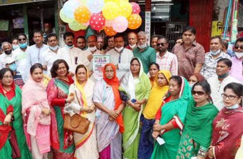 অনুষ্ঠানের উদ্বোধন  করেন নজরুল ইসলাম মঞ্জু। 