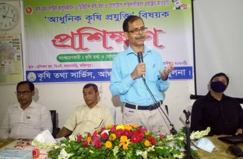 কৃষিবিদ কার্তিক চন্দ্র চক্রবর্তী প্রশিক্ষণের উদ্বোধন করেন