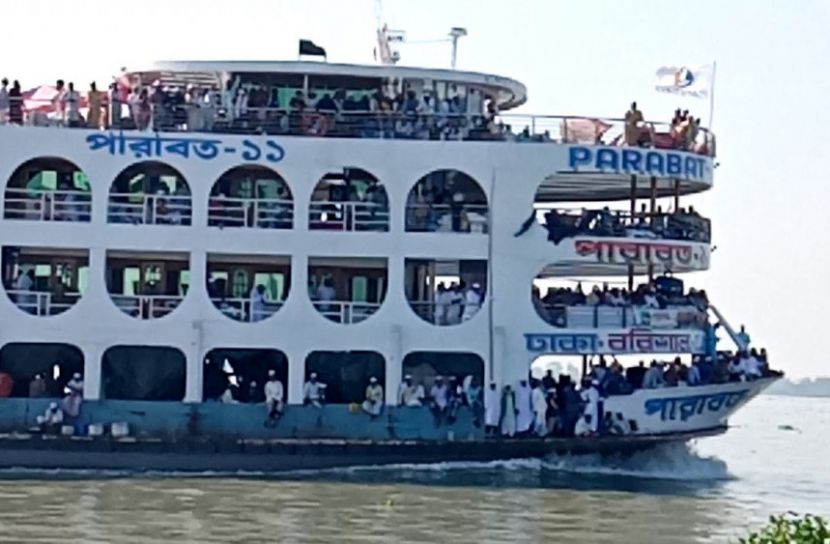 বরিশালে লঞ্চের কেবিন থেকে নারীর মরদেহ উদ্ধার