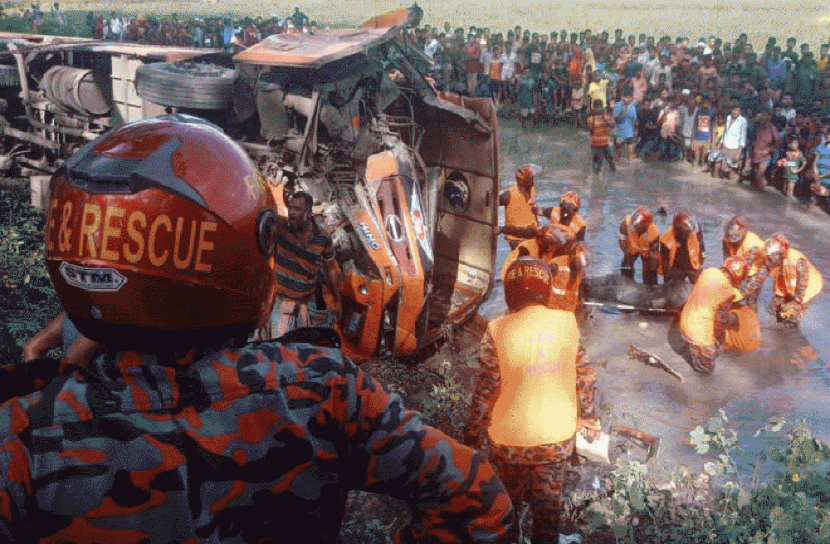 মাগুরায় বাস-মাইক্রোবাস সংঘর্ষে ৪ জন নিহত