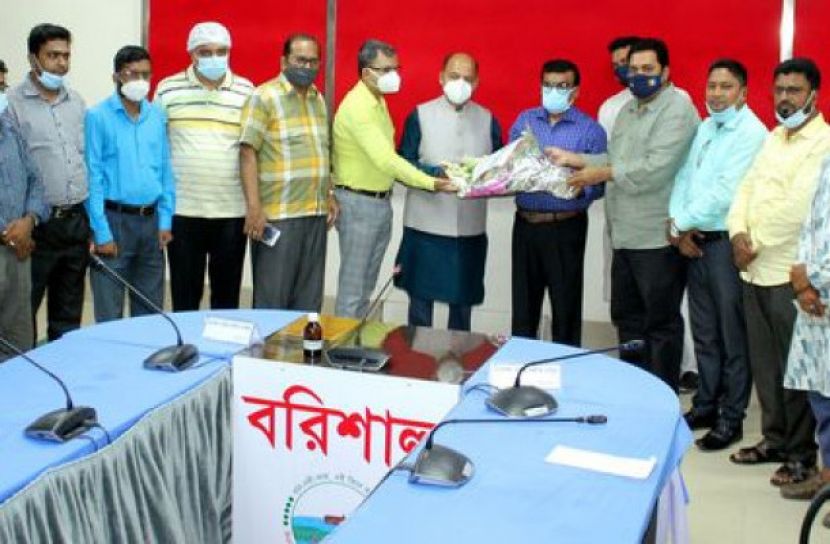 জেলা প্রশাসকের সঙ্গে বরিশাল সম্পাদক পরিষদের সৌজন্য সাক্ষাৎ