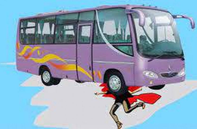 বাসচাপায় প্রাণ গেলো মা-ছেলের  