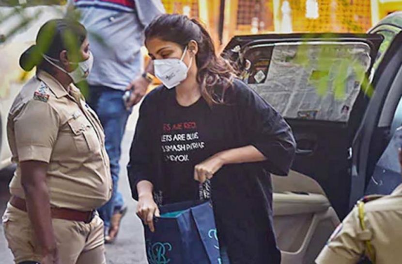 বৃষ্টি বিপাকে রিয়ার জামিন শুনানি বাতিল