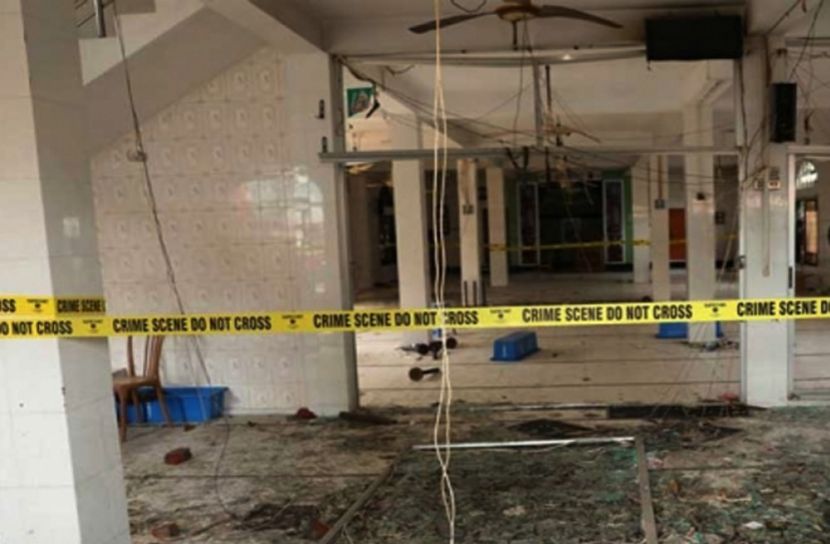 মসজিদে বিস্ফোরণ : ৩৫ পরিবারে ৫ লাখ টাকা করে অনুদান