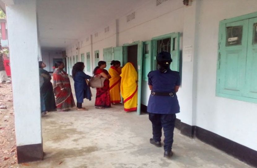 পাবনা-৪ আসনে ভোটগ্রহণ চলছে
