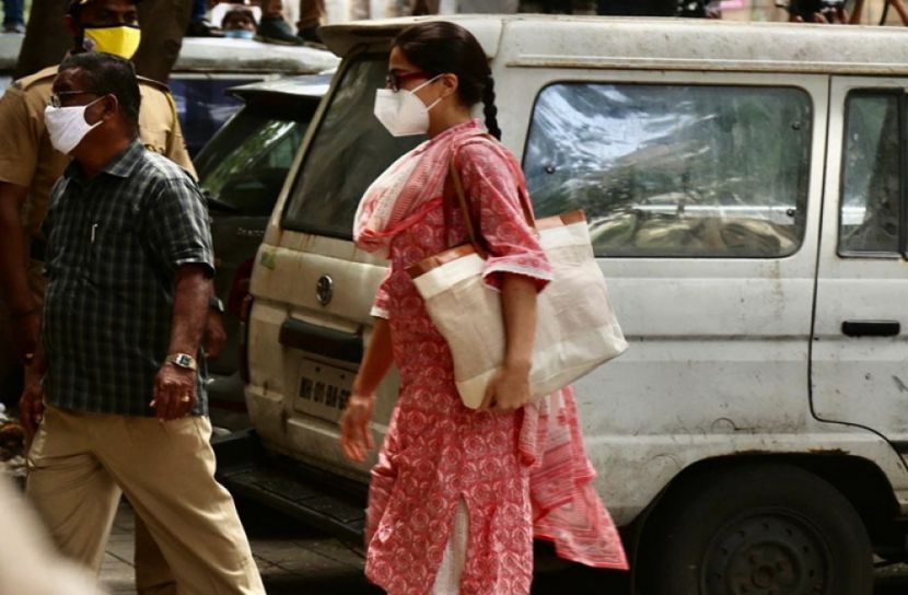 দীপিকা-শ্রদ্ধার পর মাদককাণ্ডে এবার এনসিবিতে সাইফকন্যা