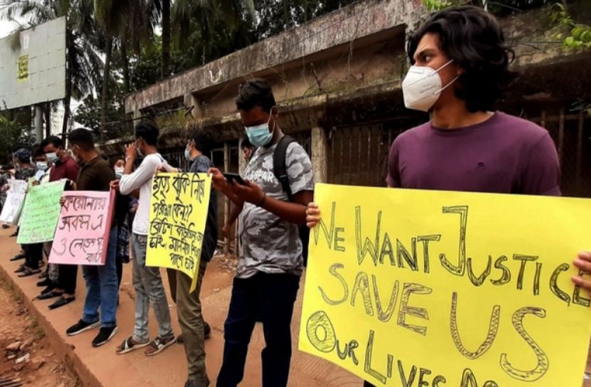 ‘ও’ এবং ‘এ’ লেভেল’ পরীক্ষা স্থগিত চেয়ে হাইকোর্টে রিট