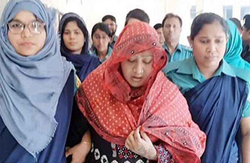 কারাগারের গেট থেকেই মায়ের মৃতদেহ দেখলেন পাপিয়া