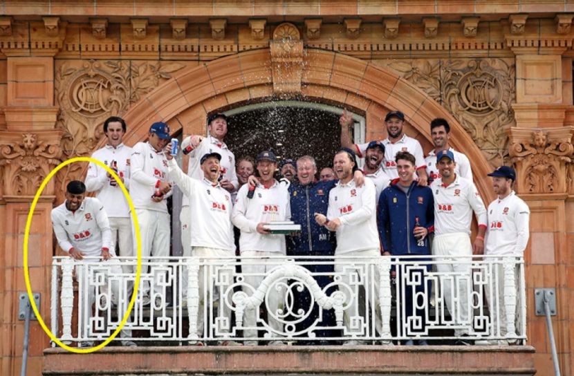 মুসলিম ক্রিকেটারের গায়ে মদ ঢালা নিয়ে ইংল্যান্ডে তুলকালাম