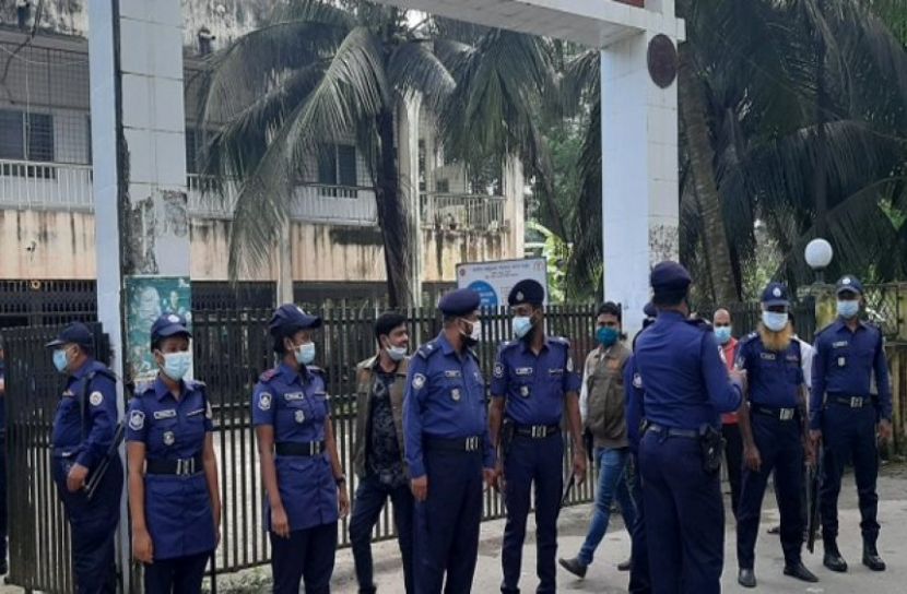 রিফাত শরীফ হত্যা: আসামিরা আদালতে, রায়ের অপেক্ষা