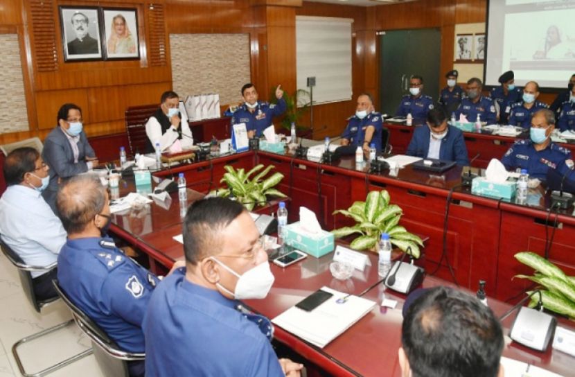 মানুষের বিপদে সব সময় পাশে দাঁড়িয়েছে পুলিশ: স্বরাষ্ট্রমন্ত্রী