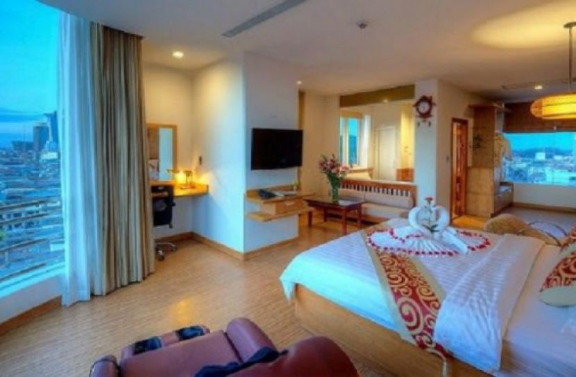 করোনাকালে হোটেলে থাকতে চান?