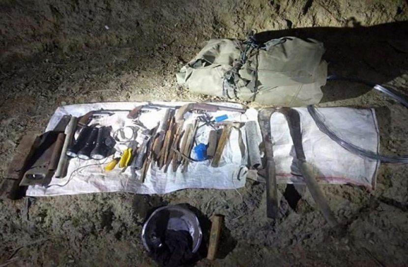 রোহিঙ্গা ক্যাম্পের পাশেই অস্ত্রের কারখানা, আটক ২