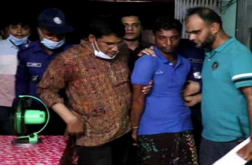 বেগমগঞ্জে গৃহবধূকে বিবস্ত্র করে নির্যাতন, গ্রেফতার ২