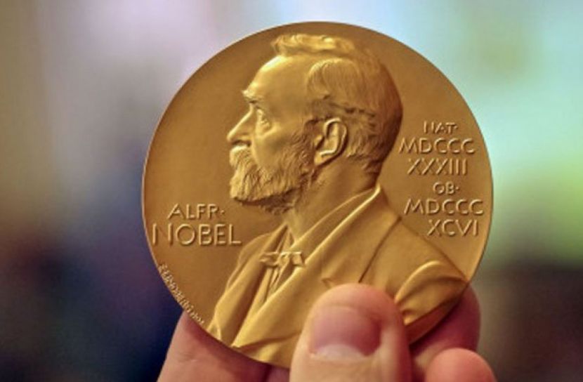 চিকিৎসা সেবায় কে পাচ্ছেন নোবেল