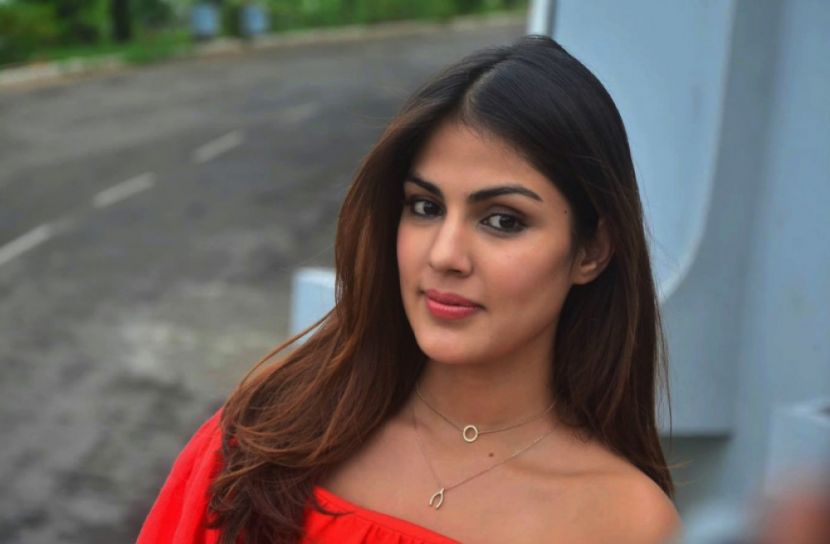 অবশেষে জামিন পেলেন রিয়া