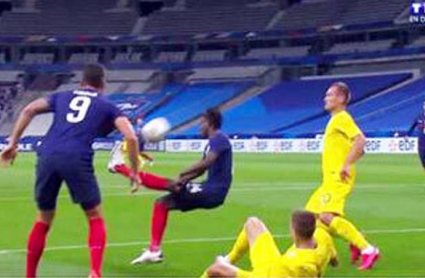 ১০৬ বছরের রেকর্ড ভাঙলেন কামাভিঙ্গা