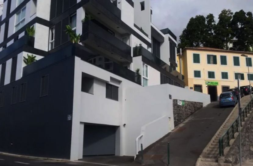 ক্রিস্টিয়ানো রোনালদোর বাড়িতে ডাকাতি!