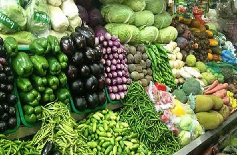 সবজির দামে দিশেহারা স্বল্পআয়ের মানুষ