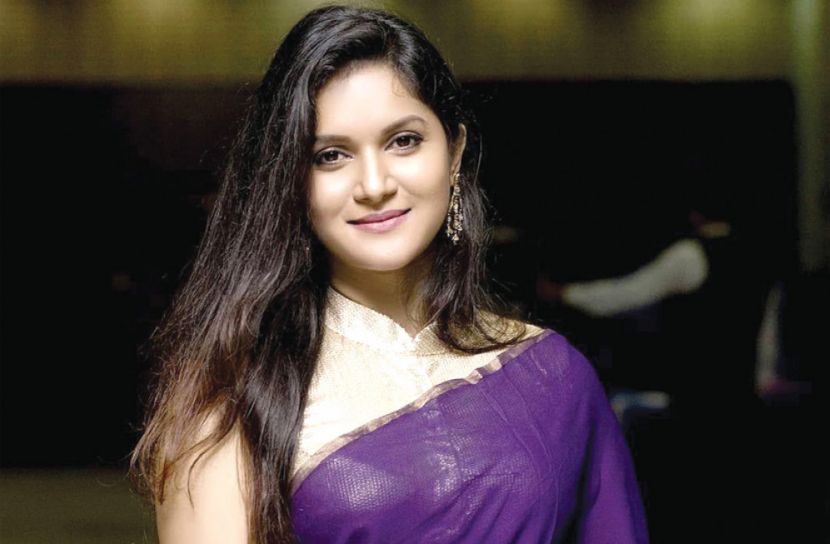 মিথিলাকে ধর্ষণের হুমকি