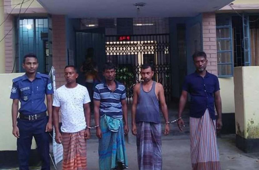 উলিপুরে গৃহবধুকে পালাক্রমে ধর্ষণ, আটক ৪