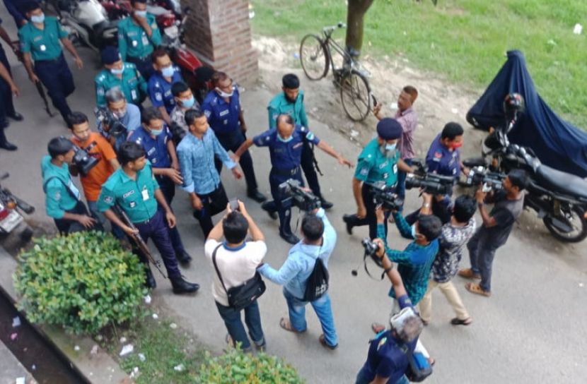 খুলনায় গৃহবধু হত্যায় একই মামলায় দুই ধারার দুইটি রায়