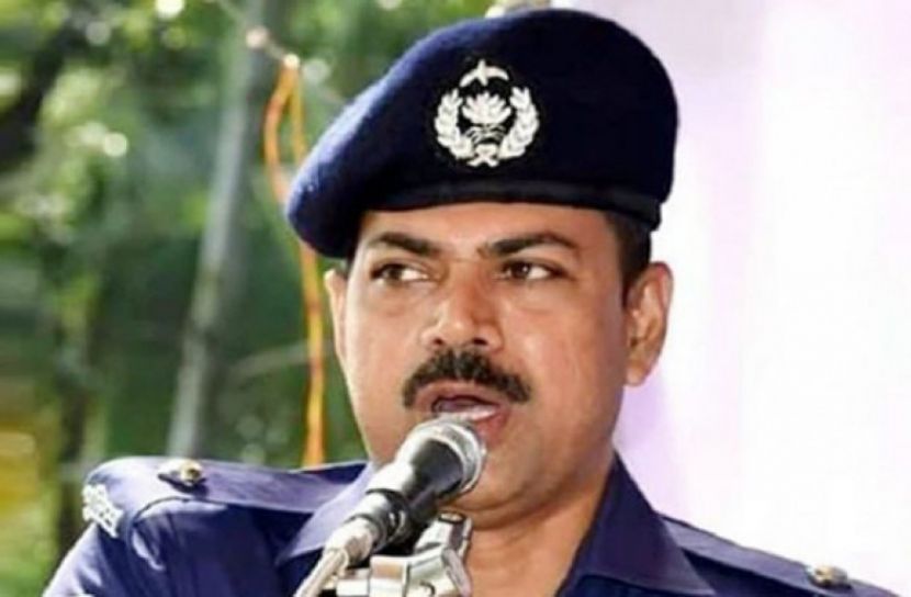 ওসি প্রদীপের মোবাইল যোগাযোগ নিষিদ্ধ