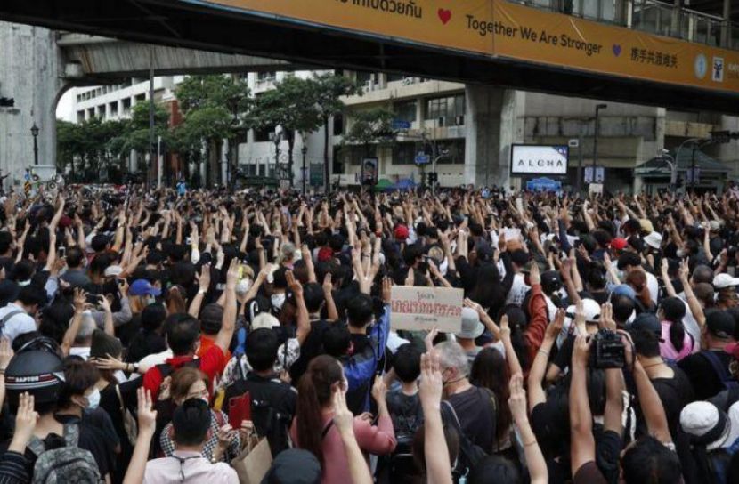 থাইল্যান্ডে জরুরি অবস্থা জারি