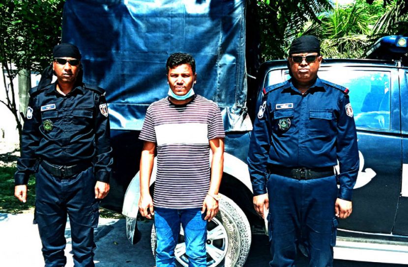 খুলনায় ৭০২ পিস ইয়াবাসহ আটক ১