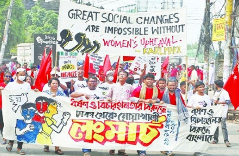 ফেনীতে ধর্ষণ বিরোধী লংমার্চে হামলা