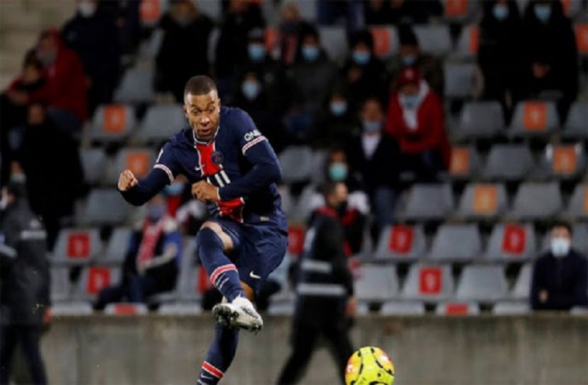 এমবাপের জোড়া গোলে নিমসের জালে পিএসজির এক হালি